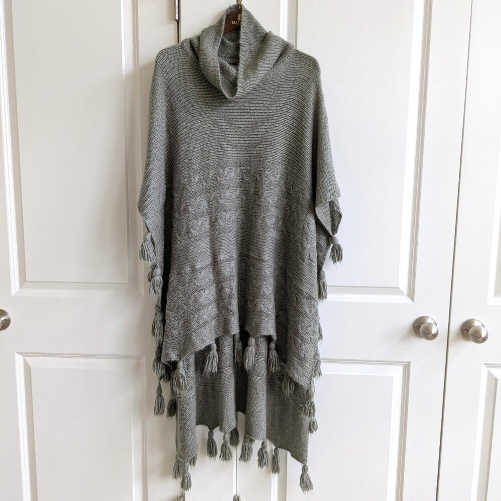 Cowl Neck Poncho Sweater Gray Mohair Blend Cable Knit Tassel Trim Tunic Cape